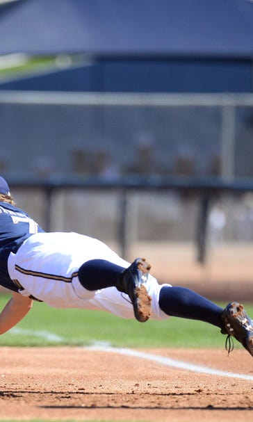 Reynolds not feeling pressure to make Opening Day roster